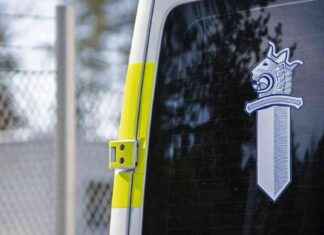 Misstänkt polis: minderårig knivhuggen på fredag kväll i skolans gård i Tuusula – offret gick emellan för att lugna ner aggressiv grupp news-13082024-021859