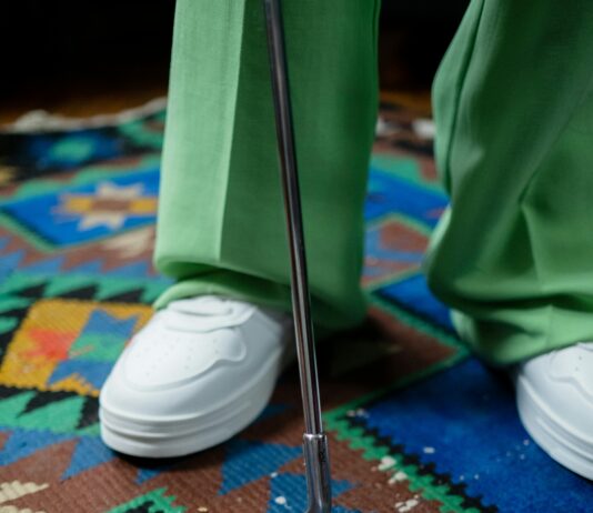 Mini Golf Espoo: Miksi Se On Täydellinen Perheaktiviteetti?