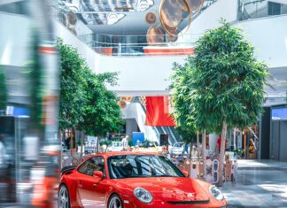 Porsche Center Espoo: Miksi Se On Suomen Paras Valinta Autoosi?