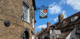 Pub Satulinna Espoo – Miksi Se On Espoon Paras Illanviettopaikka?