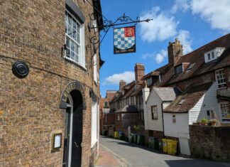 Pub Satulinna Espoo – Miksi Se On Espoon Paras Illanviettopaikka?