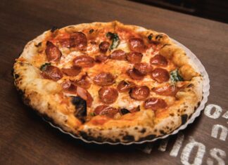 Pizza Hut Espoo – Miksi Se On Paras Valinta Herkulliseen Pizzailtaan?