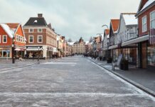 Espoon kaupungin kehityksen suuntaa selitävä katsaus.