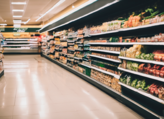 Näin hyödynnät ruokakauppojen alennusajat säästääksesi rahaa
