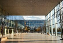 Tapiolasta Espooseen: Asuinpaikka ja koulutus keskellä kaupunkia