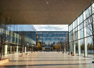 Tapiolasta Espooseen: Asuinpaikka ja koulutus keskellä kaupunkia