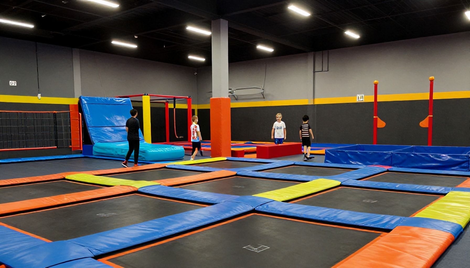 Kuinka Bounce Espoo tarjoaa turvallisen ja hauskan liikuntapaikan perheille