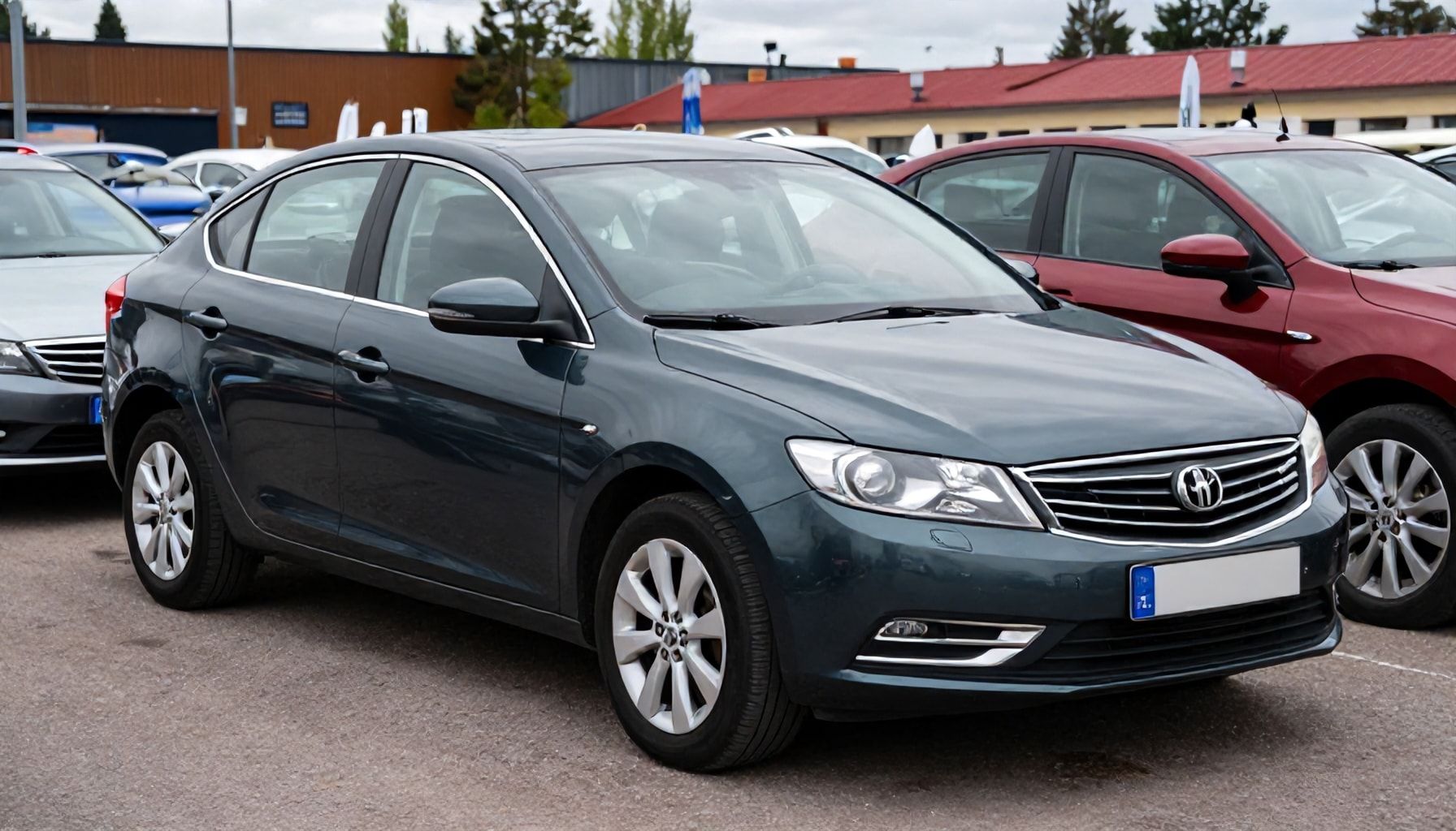 Miksi käytettyjen autojen hinnat vaihtelevat Espoossa