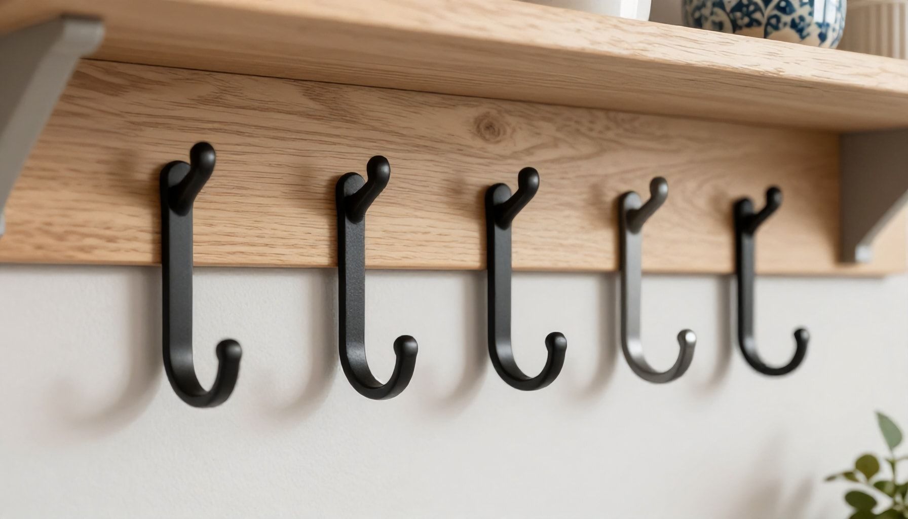 Miten valita oikeat koukut Espoossa kodin tyylin parantamiseksi