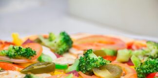 Espoon Parhaat Pizzat: Täydellinen Kokemus Paikallisesta Pizzeriasta