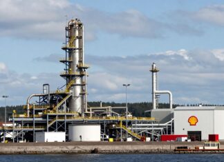 Shell Espoo Suomenoja: Polttoaineita ja palveluita