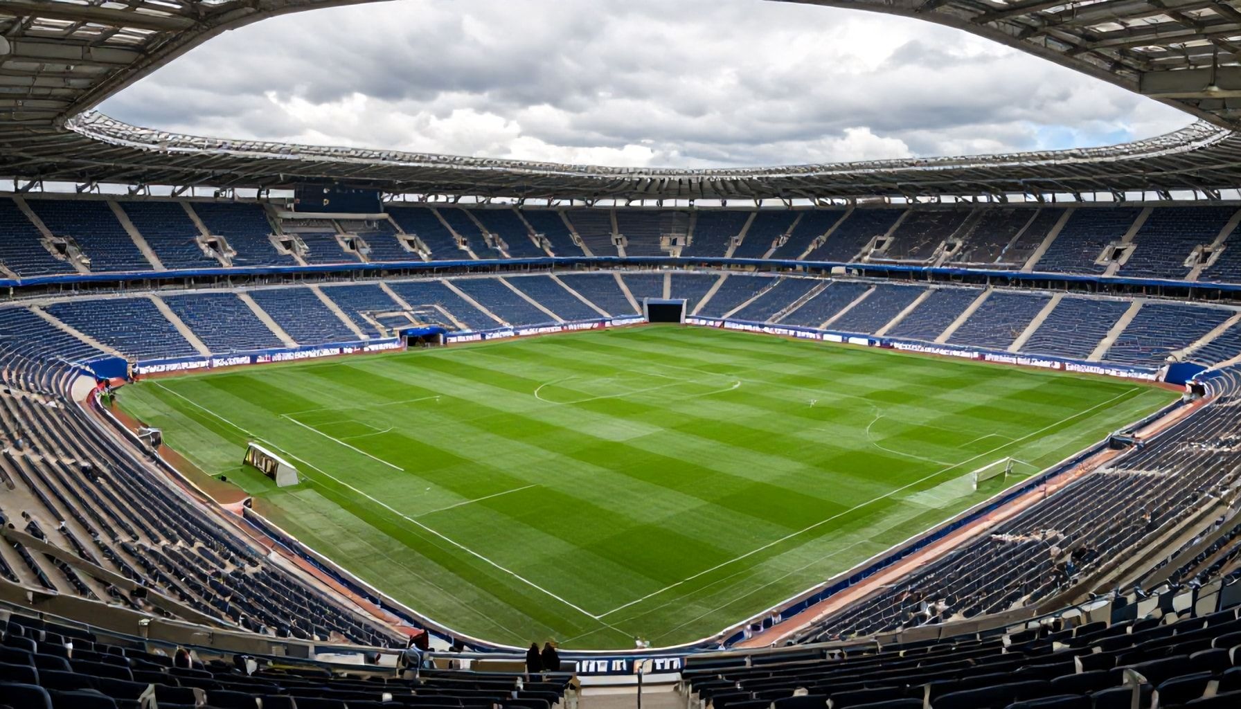 Totta ja toden perusteella: mitä odottaa Espoon jalkapalloareenan vierailusta