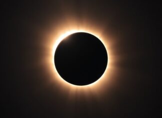 Aurinkopimennys ja sen vaikutus elämäämme Solar eclipse and its impact on our lives