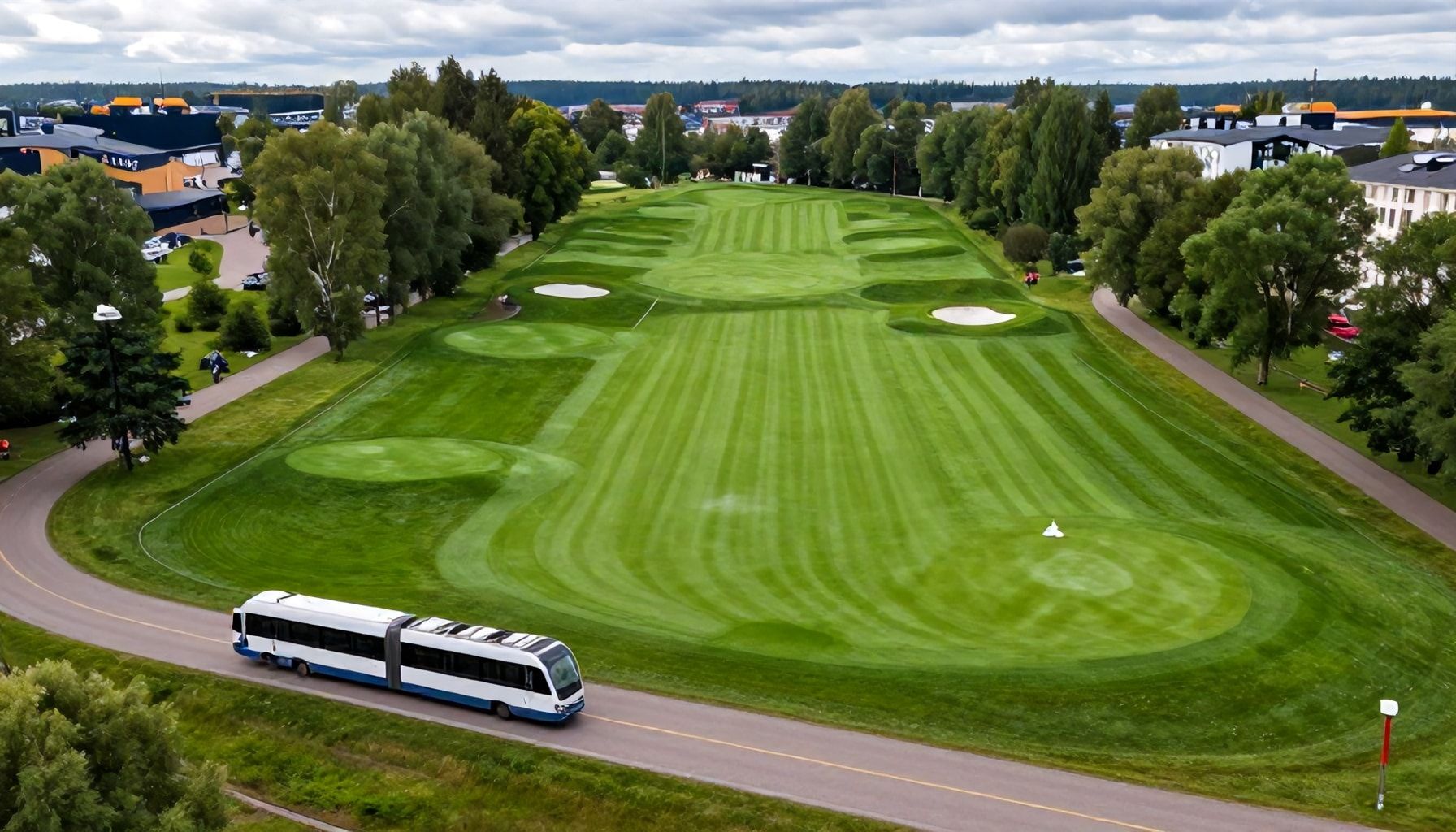 Kuinka pääset Tapiolan golfkentälle joukkoliikenteellä alle 30 minuutissa Espoon keskustasta