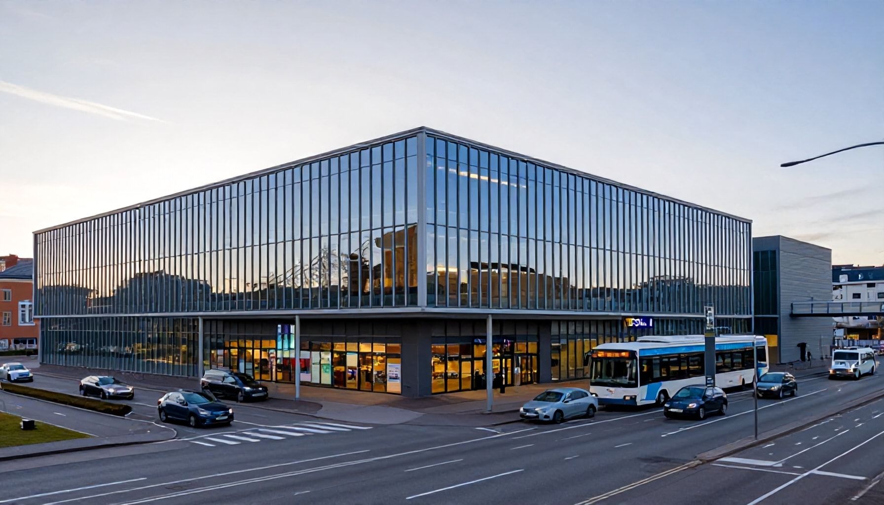 Miten pääset Selloon julkisilla tai autolla: reittiohjeet, pysäköinti ja esteettömyys