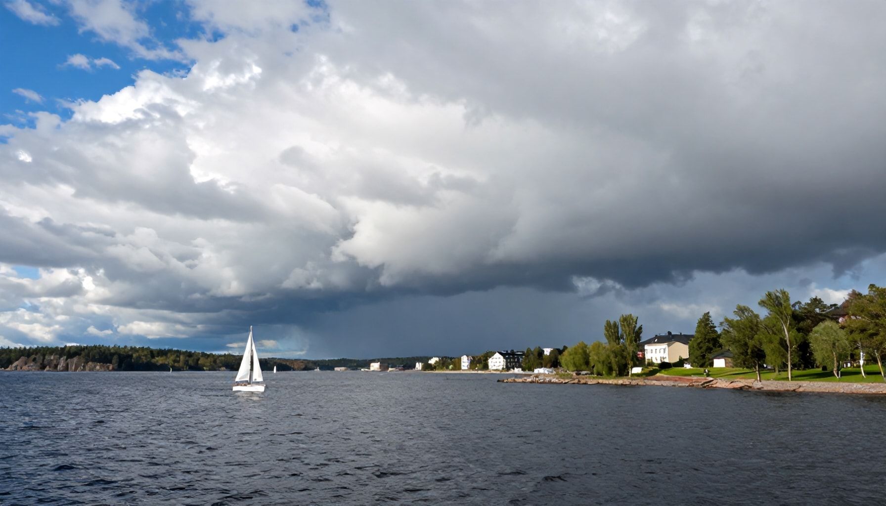 Tuuleeko vai paistaako? Miksi Espoon rannikko ja sisämaa eroavat niin paljon samana päivänä*